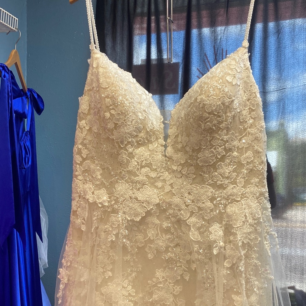 Allure Bridals Cream Floral Lace Gown